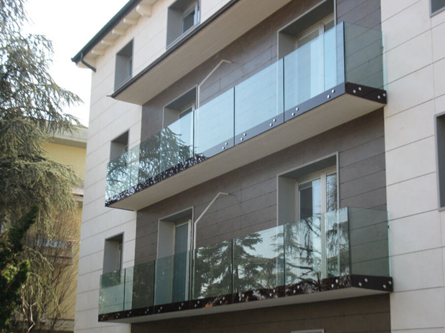 balaustra esterna casa.jpeg balaustra esterna casa.jpeg