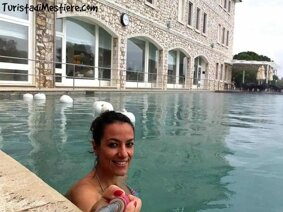 turista-di-mestiere-terme-di-saturnia-.jpeg turista-di-mestiere-terme-di-saturnia-.jpeg