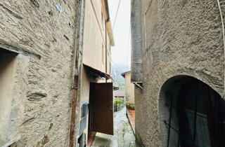 strega-elfo-basati_ingresso.jpeg strega-elfo-basati_ingresso.jpeg