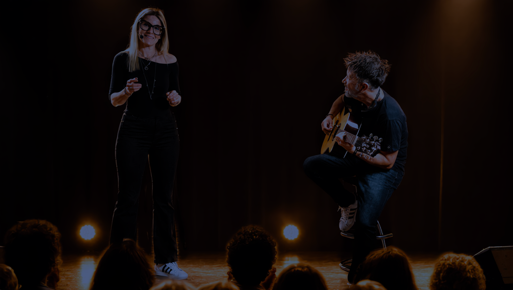 Marika Viali e Massimo Iandiorio in Mamme Zen Sti Cazzi, esperienza per genitori tra musica ed emozioni Marika Viali e Massimo Iandiorio in Mamme Zen Sti Cazzi, esperienza per genitori tra musica ed emozioni