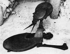 La scultura Padula Peninsulare, 1966. La scultura Padula Peninsulare, 1966.