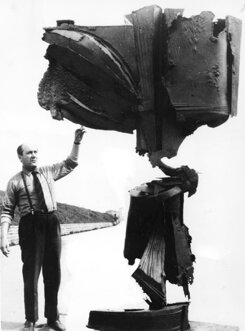 Mantide Atea, 1964. Mantide Atea, 1964.