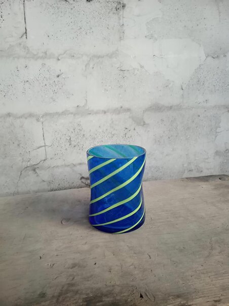 bic blu cannette gialle.jpeg