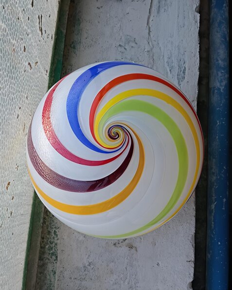 sfera multicolore1.jpeg sfera multicolore1.jpeg