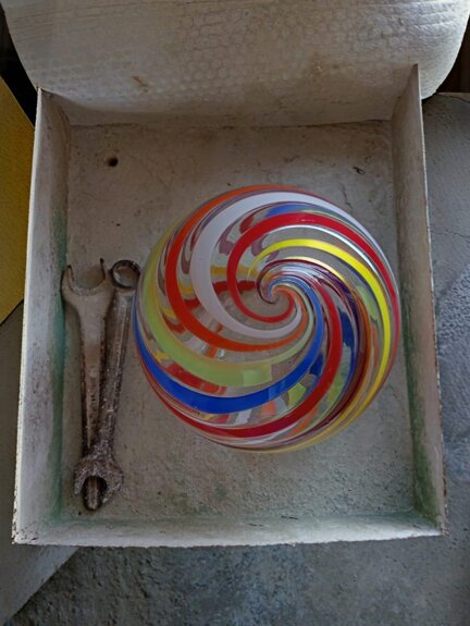 sfera trasparente multicolore2.jpeg sfera trasparente multicolore2.jpeg