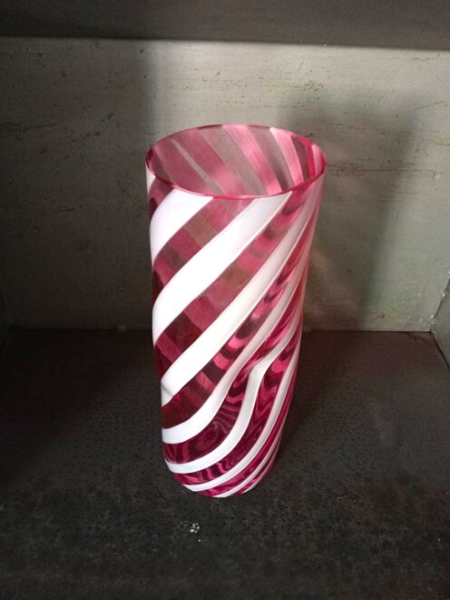 vaso cilindro rosa.jpeg