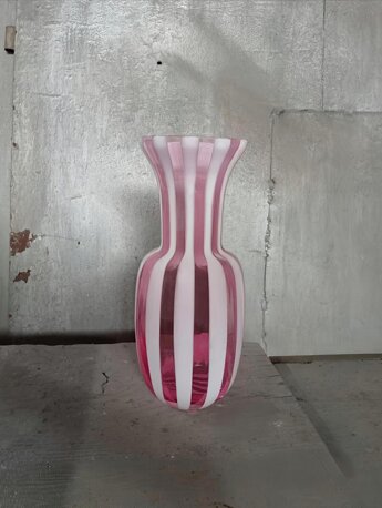vaso rosa cannette bianche.jpeg vaso rosa cannette bianche.jpeg