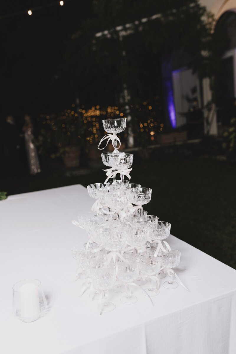 Allestimento elegante nel salone di Villa Paolina