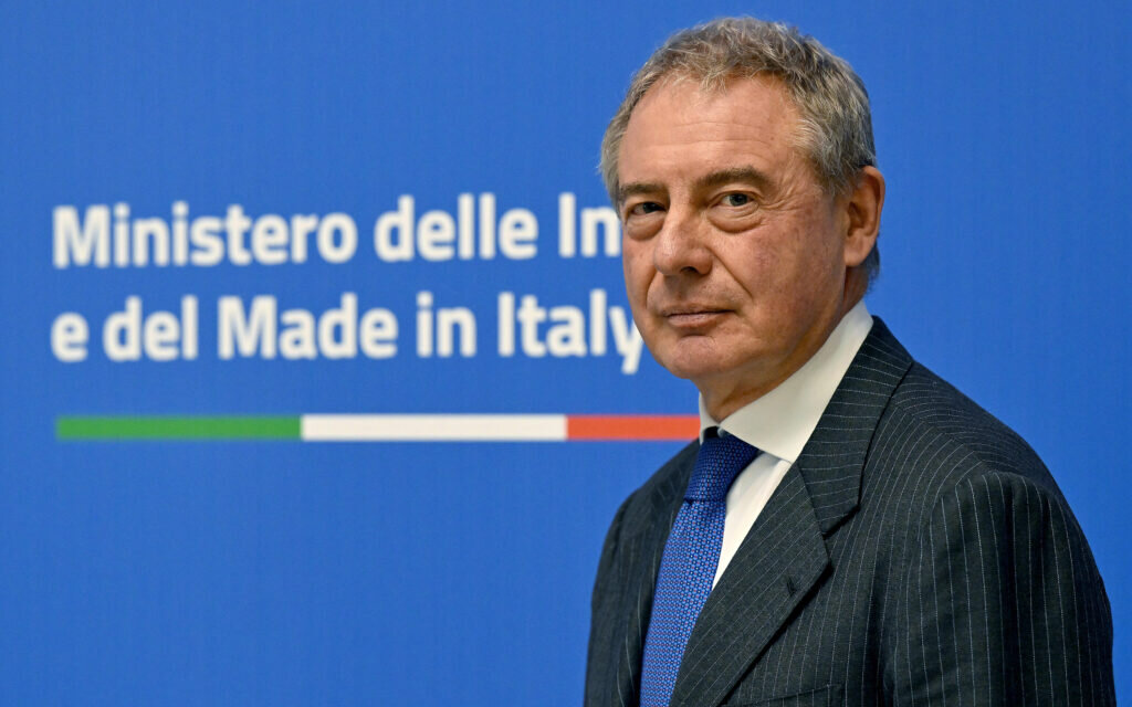 Urso: “A ottobre un nuovo decreto con misure per le imprese”
