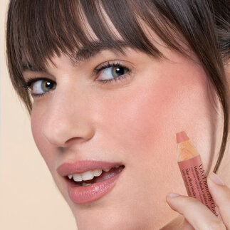 1080x1080_velvet-butterfyl_cheecklips_loto.jpeg 1080x1080_velvet-butterfyl_cheecklips_loto.jpeg