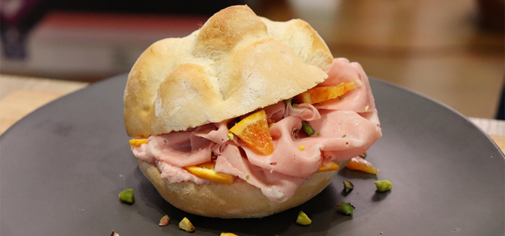 panino-mortadella-arancia-pistacchi.jpeg