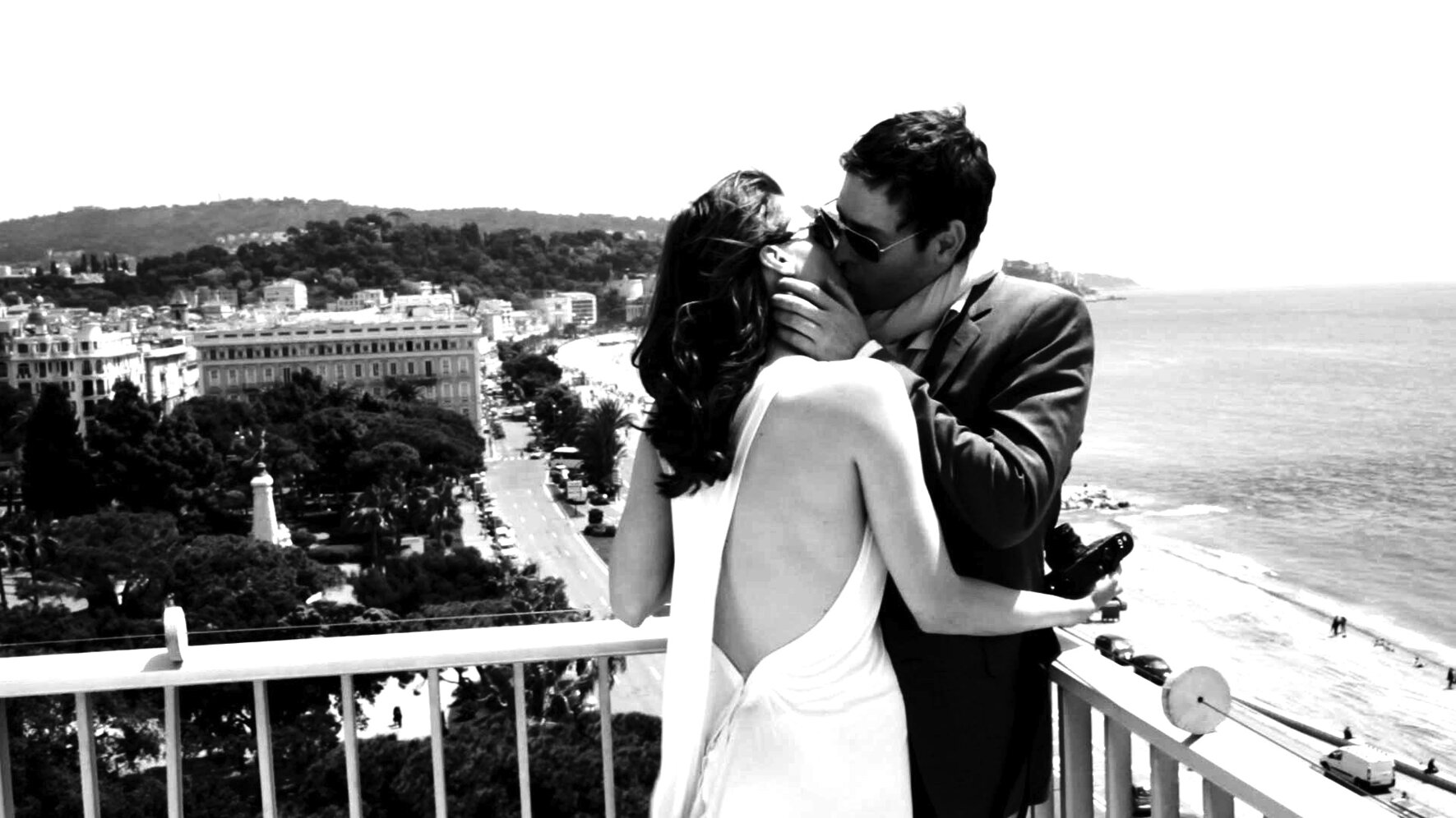 flo kiss.jpeg flo kiss.jpeg
