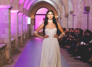 sfilata abiti da sposa in passerella 