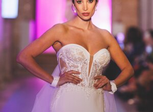 sfilata abiti da sposa in passerella 