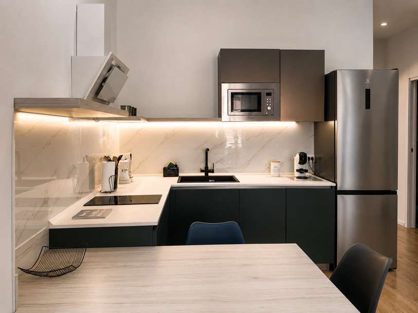 kitchen-design-luxury-tuscany-seaside-homestay-4kids kitchen-design-luxury-tuscany-seaside-homestay-4kids