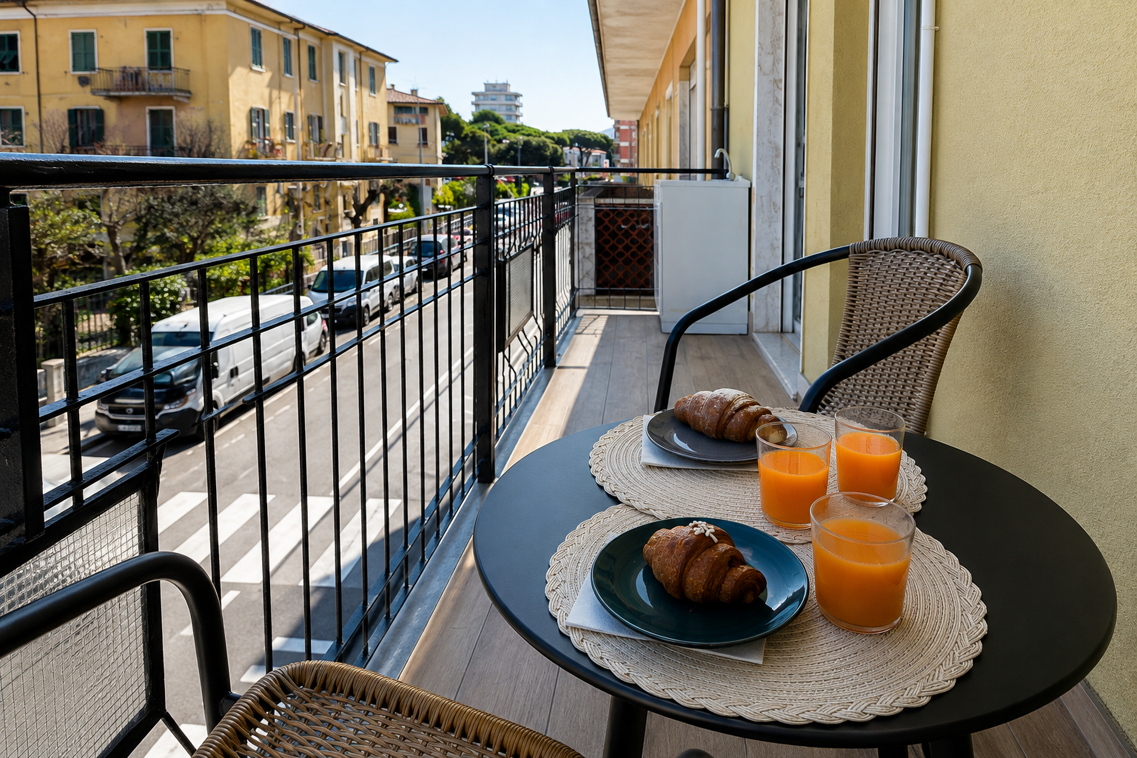 balcony-flat-sea-tuscany-luxurystay balcony-flat-sea-tuscany-luxurystay