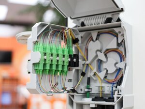 armadio.fibra.ottica-2-full.jpeg