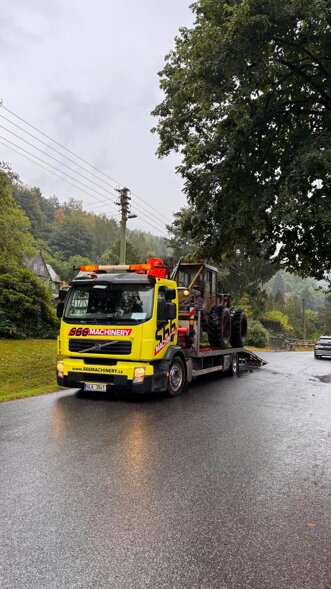 S66 Volvo s hydraulickou rukou