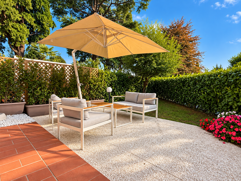 oasi solare con patio e ombrellone