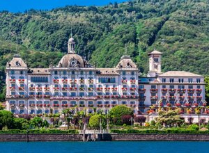 Historic hotels along the Stresa lakefront