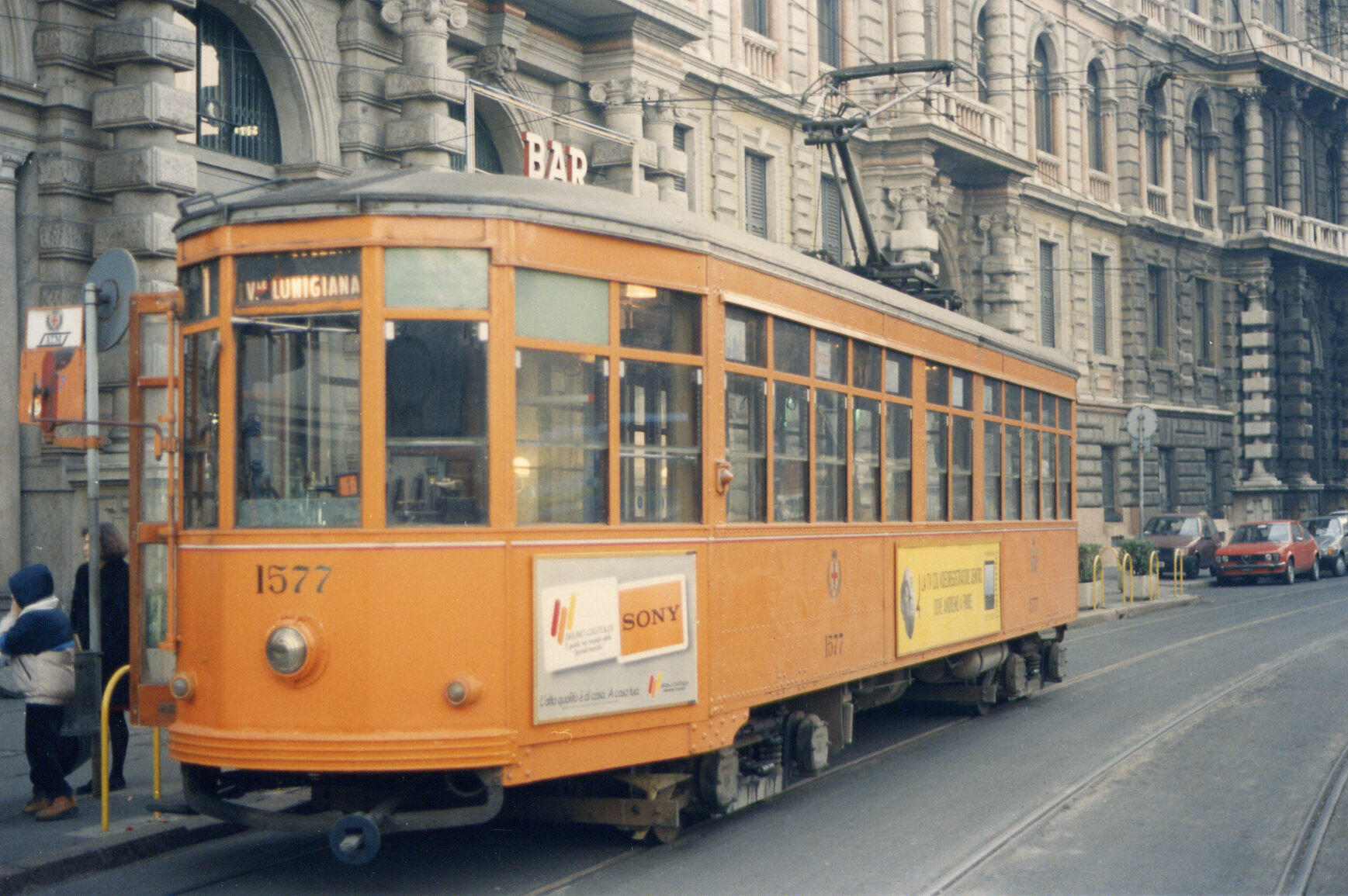 milan_tram_pw_1577.jpeg milan_tram_pw_1577.jpeg