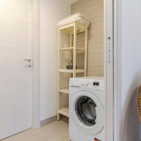 Washing machine available at Bovisa Hub 97
