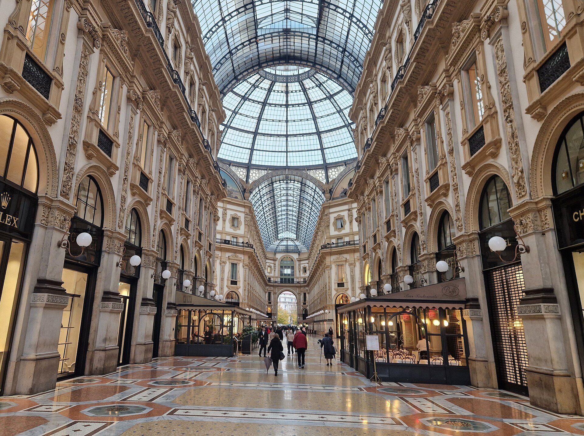 galleria_vittorio_emanuele_ii_milan_interior.jpeg