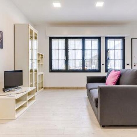 Sofa in the living room at Bovisa Hub 97