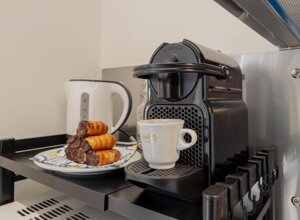Coffee machine at Lakeview Attico Saini