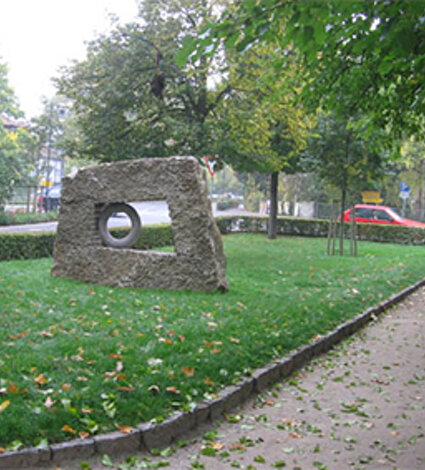 Stone sculpture by Emanuela Camacci In transito. Dettelbach, Germany Stone sculpture by Emanuela Camacci In transito. Dettelbach, Germany