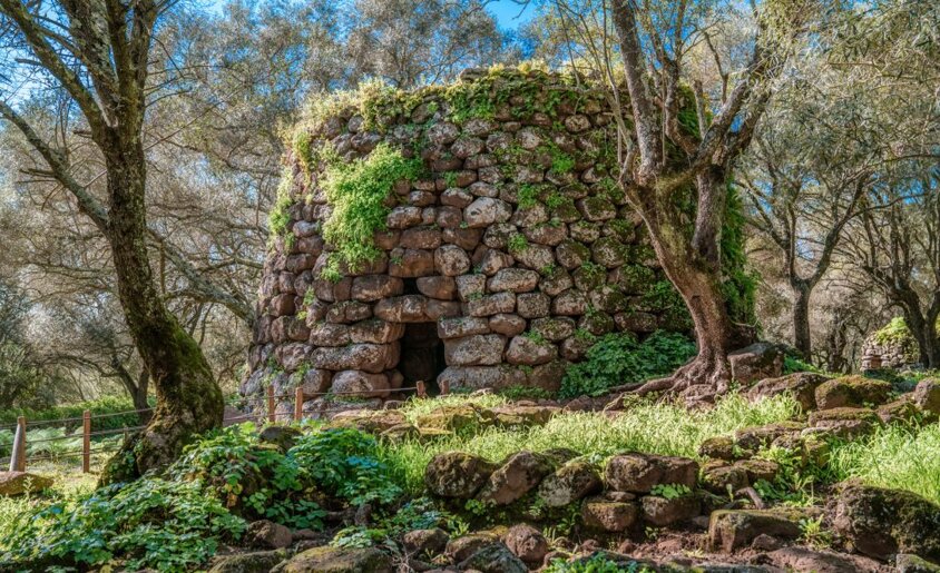 matrimonio in Sardegna - Destination wedding - nuraghe location matrimonio