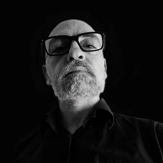 black_gallery_portrait
