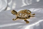 bomboniera-tartaruga-in-oro-e-cristallo-svarovski
