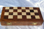 scacchiera-quadrata-il-legno-richiudibile