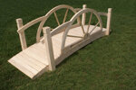 ponte-in-legno-decorativo-naturale-con-ruote-di-carro