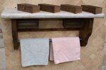 mensola-stile-shabby-con-porta-teli-da-bagno-e-4-cassetti