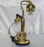 antico-telefono-a-candela-in-ottone-lucido-massello