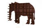 bacheca-in-legno-per-sorpresine-a-forma-di-elefante