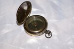 bussola-stanley-london-con-custodia-in-pelle