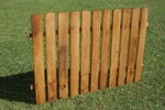 recinzione-steccato-in-legno-di-castagno-tonalita-ciliegio