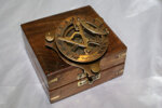bussola-meridiana-west-london-vittoriana-con-box-in-legno