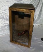 vetrina-mobiletto-porta-tabacco-pipe-e-accessori