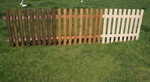 recinzione-steccato-in-legno-tonalita-ciliegio-per-esternointer