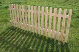 recinzione-steccato-in-legno-naturale-per-esternointerno