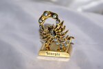 bomboniera-scorpione-in-oro-e-cristallo-svarovski
