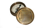 bussola-nautica-vittoriana-in-ottone-1875-sfondo-nero