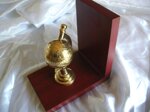 soprammobile-ferma-libro-con-globo-in-ottone