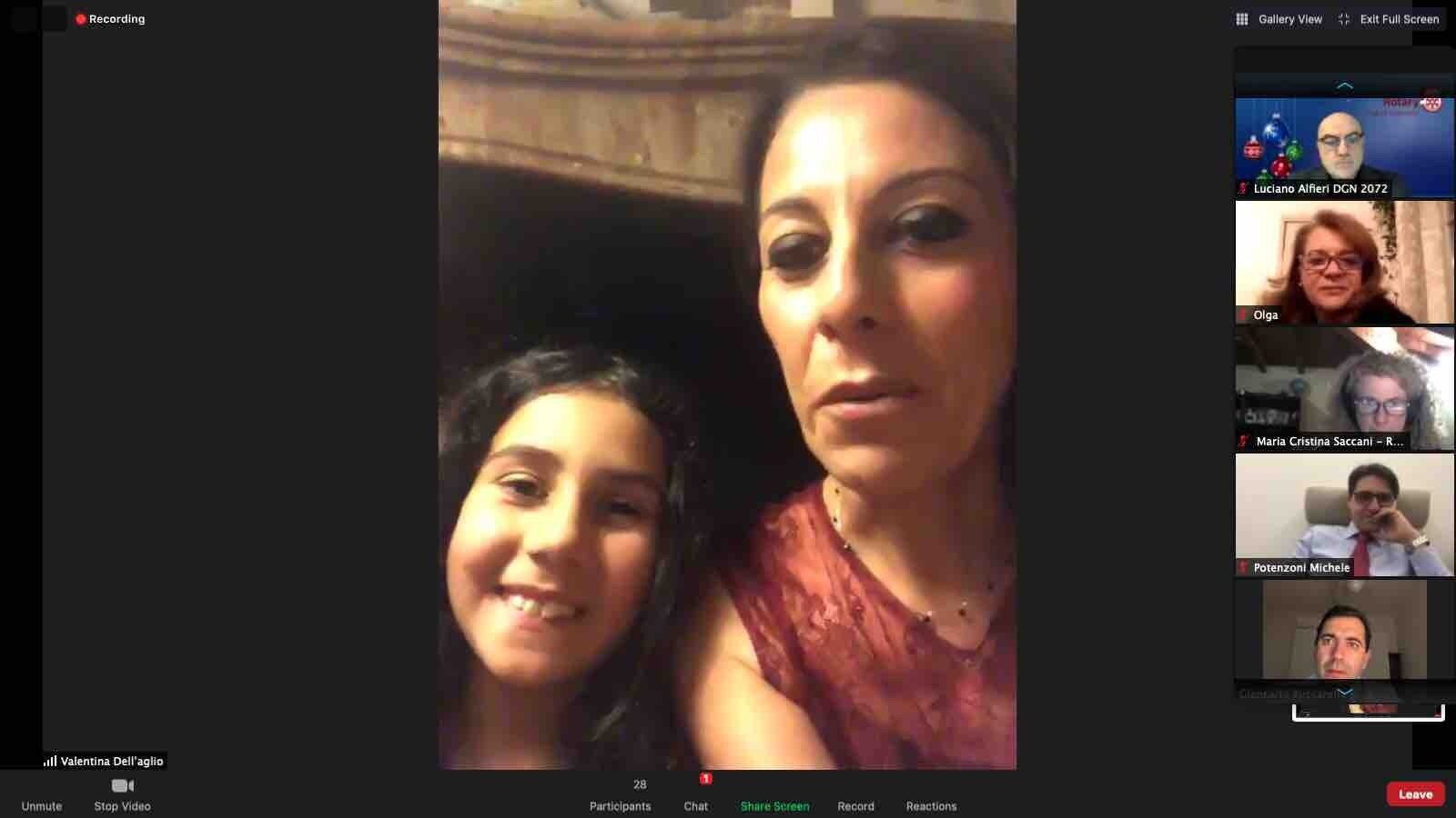 07_auguri_zoom_famiglia.jpeg