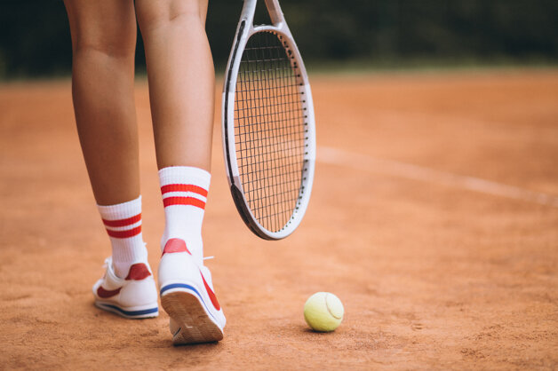 young-female-tennis-player-court-feet-close-up.jpeg young-female-tennis-player-court-feet-close-up.jpeg