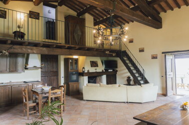 Villa Elisa arredamenti classici in stile toscano  Villa Elisa arredamenti classici in stile toscano
